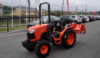 KUBOTA B2261 cheio