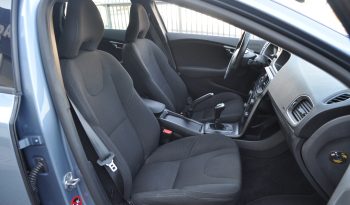 Volvo V40 D2 Kinetic 120 cv cheio