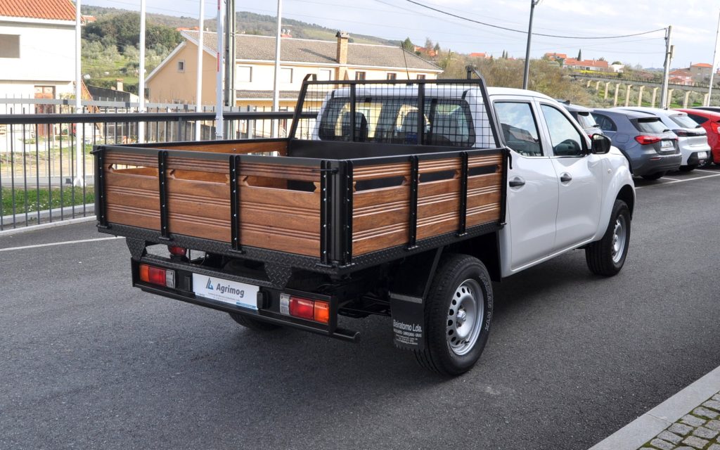 NISSAN NAVARA 2.3 dCi CD 4WD Visia