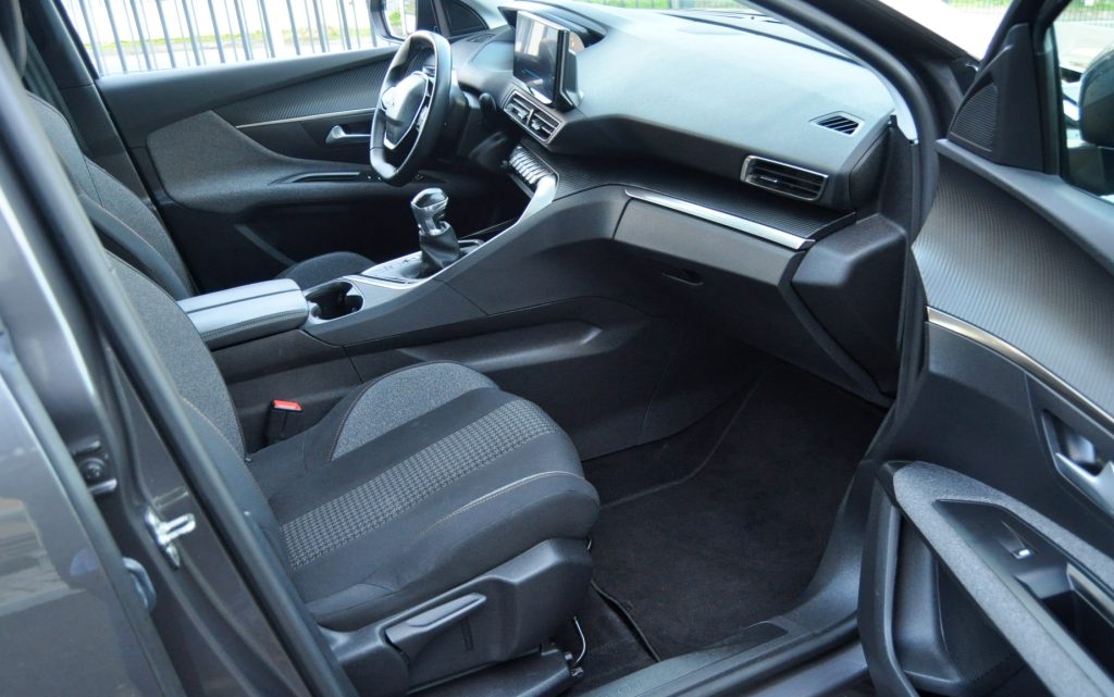 Peugeot 3008 1.5 BlueHdi Active Pack