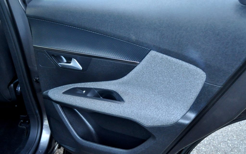 Peugeot 3008 1.5 BlueHdi Active Pack