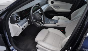 Mercedes-Benz E300 de Avantgarde cheio