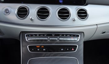 Mercedes-Benz E300 de Avantgarde cheio