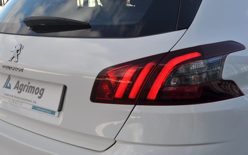 Peugeot 308 1.5 BlueHdi Business Line