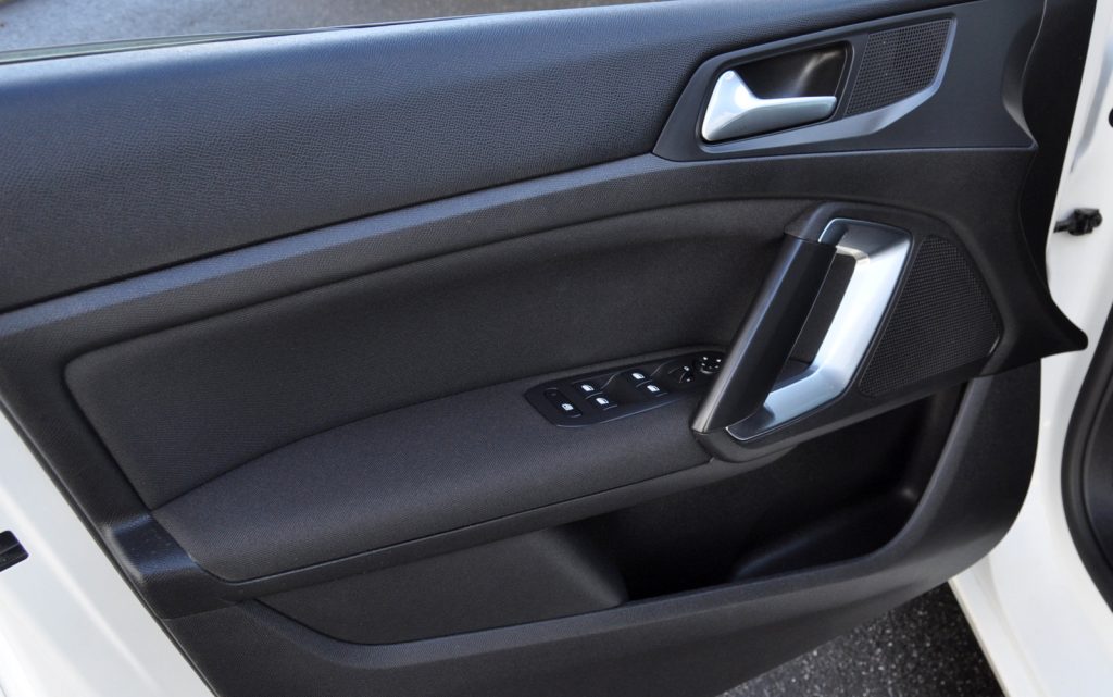 Peugeot 308 1.5 BlueHdi Business Line