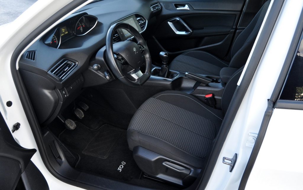 Peugeot 308 1.5 BlueHdi Business Line