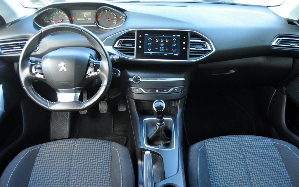 Peugeot 308 1.5 BlueHdi Business Line