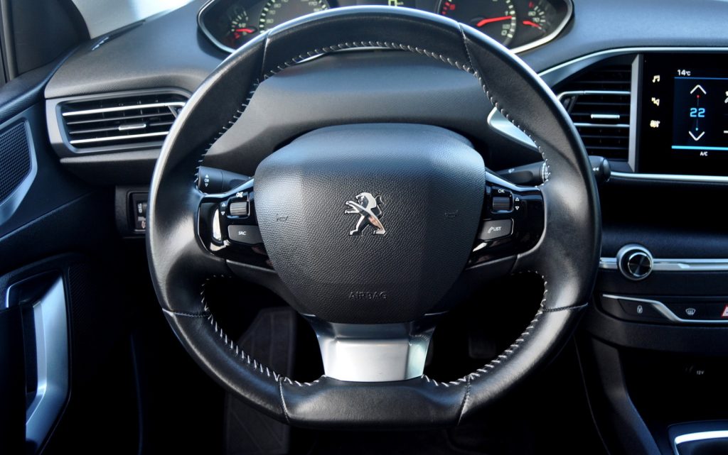 Peugeot 308 1.5 BlueHdi Business Line