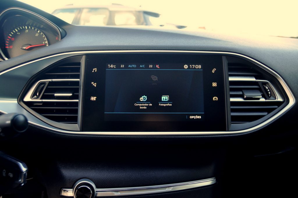 Peugeot 308 1.5 BlueHdi Business Line