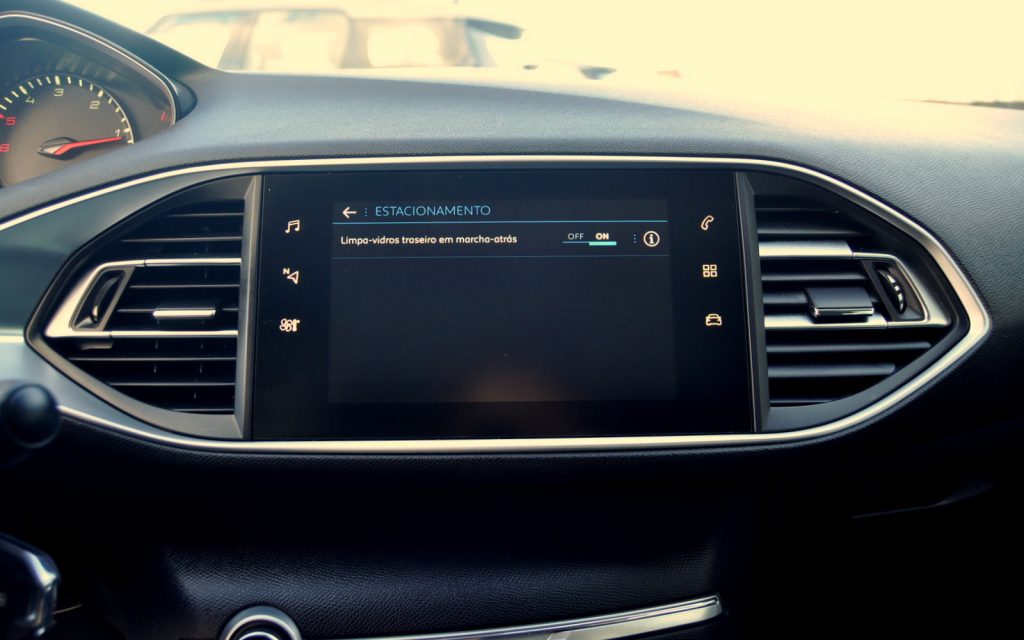 Peugeot 308 1.5 BlueHdi Business Line