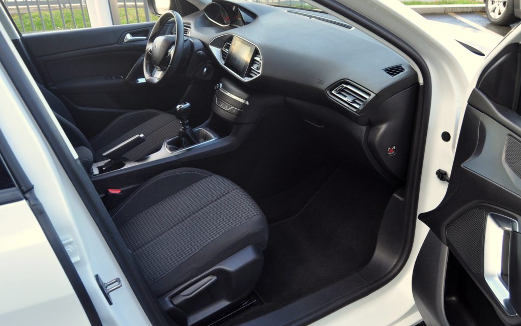 Peugeot 308 1.5 BlueHdi Business Line