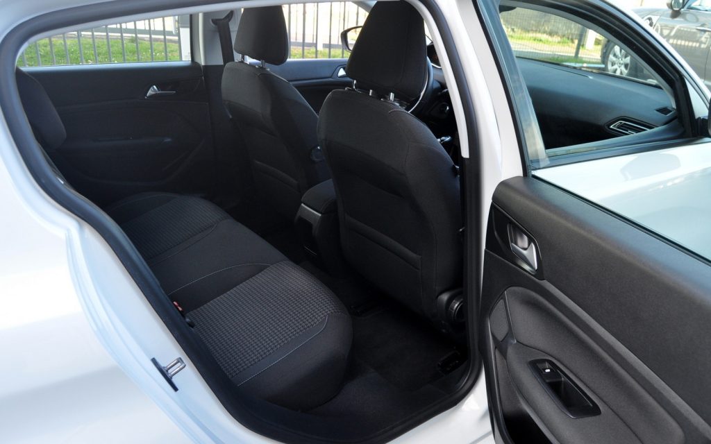 Peugeot 308 1.5 BlueHdi Business Line