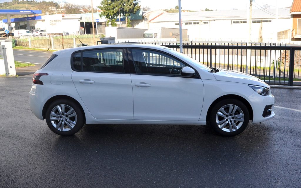 Peugeot 308 1.5 BlueHdi Business Line