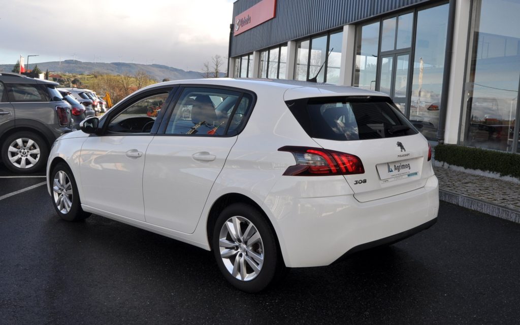 Peugeot 308 1.5 BlueHdi Business Line