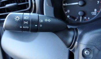 Toyota Yaris 1.0 VVT-i Confort cheio