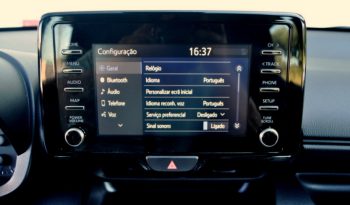 Toyota Yaris 1.0 VVT-i Confort cheio