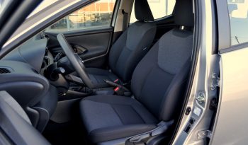 Toyota Yaris 1.0 VVT-i Confort cheio