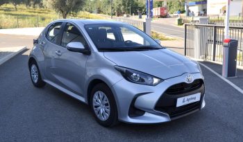 Toyota Yaris 1.0 VVT-i Confort cheio