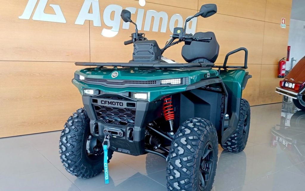 CFMOTO CFORCE C4 TOURING
