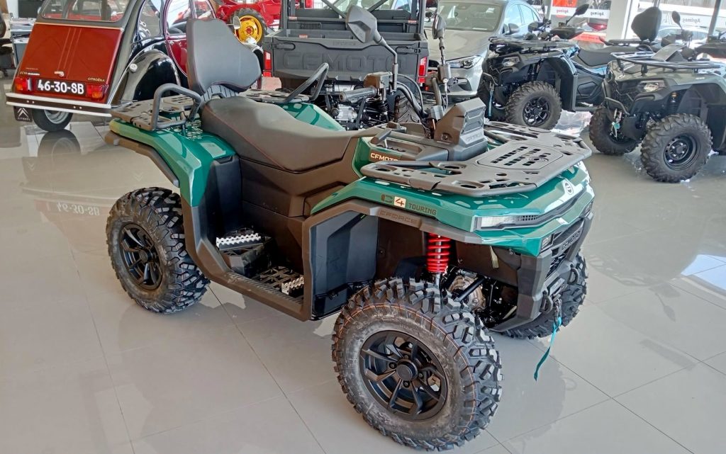 CFMOTO CFORCE C4 TOURING