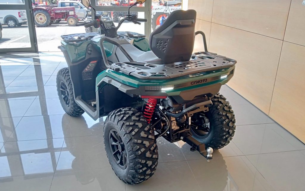 CFMOTO CFORCE C4 TOURING