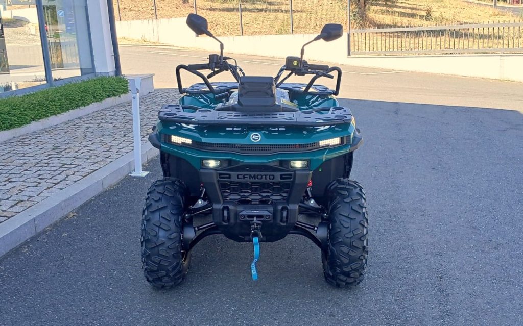 CFMOTO CFORCE C4