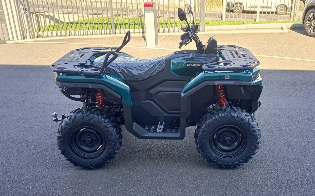 CFMOTO CFORCE C4