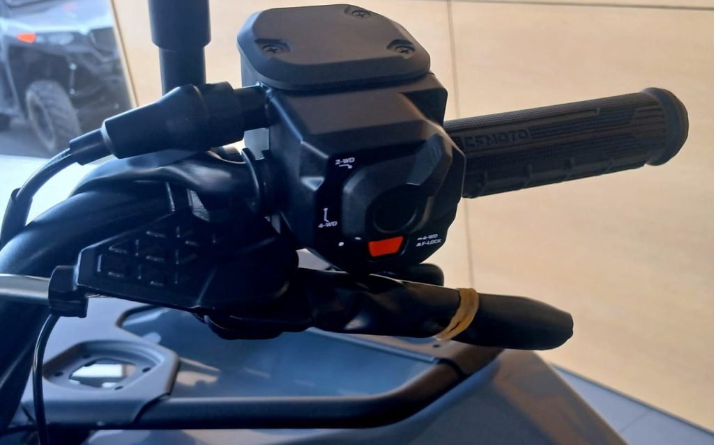 CFMOTO CFORCE C4 TOURING