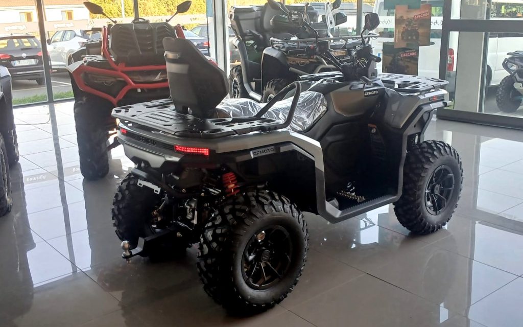 CFMOTO CFORCE C4 TOURING