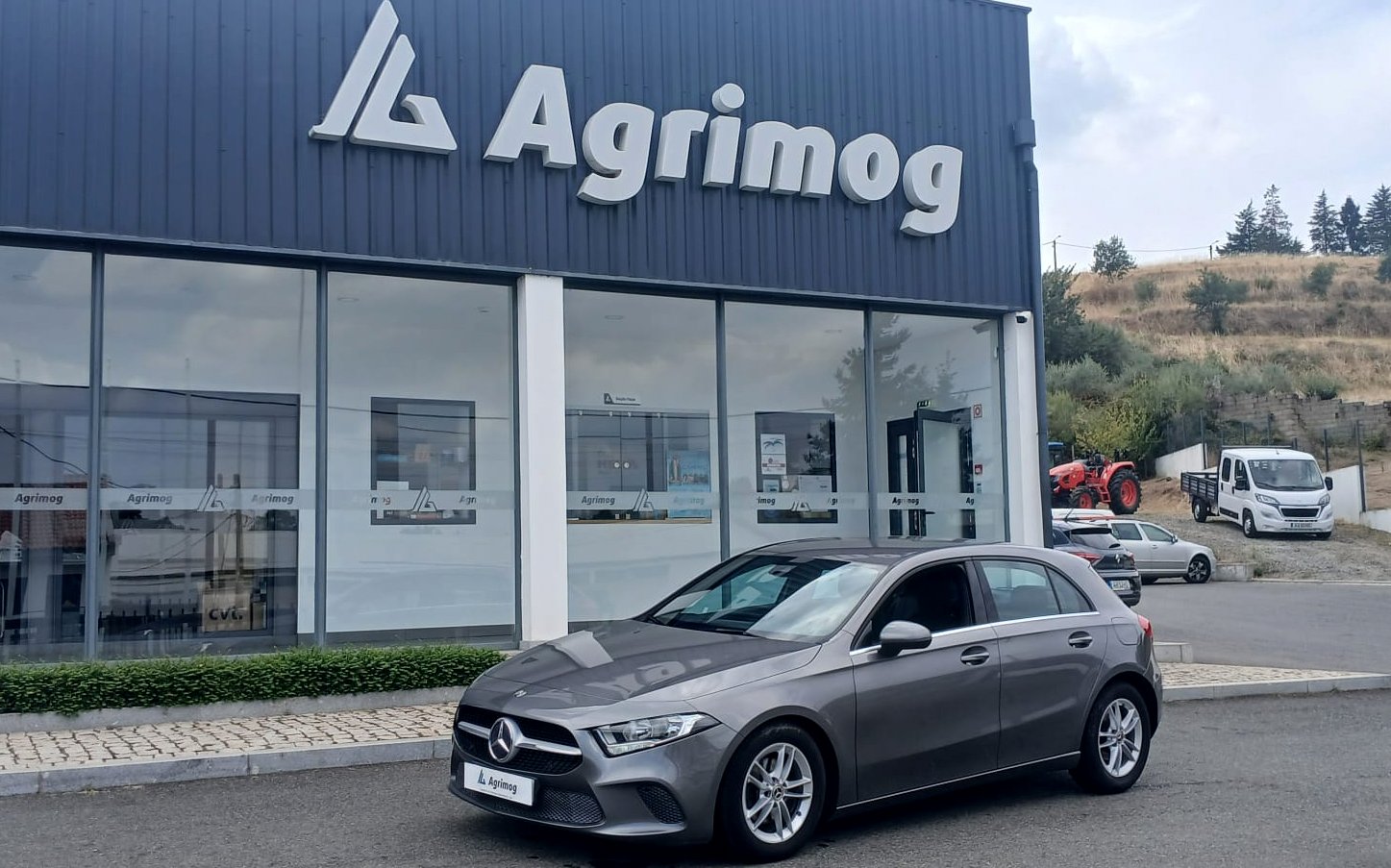 Mercedes-Benz A180d Business Solutions
