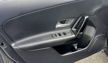 Mercedes-Benz A180d Business Solutions cheio