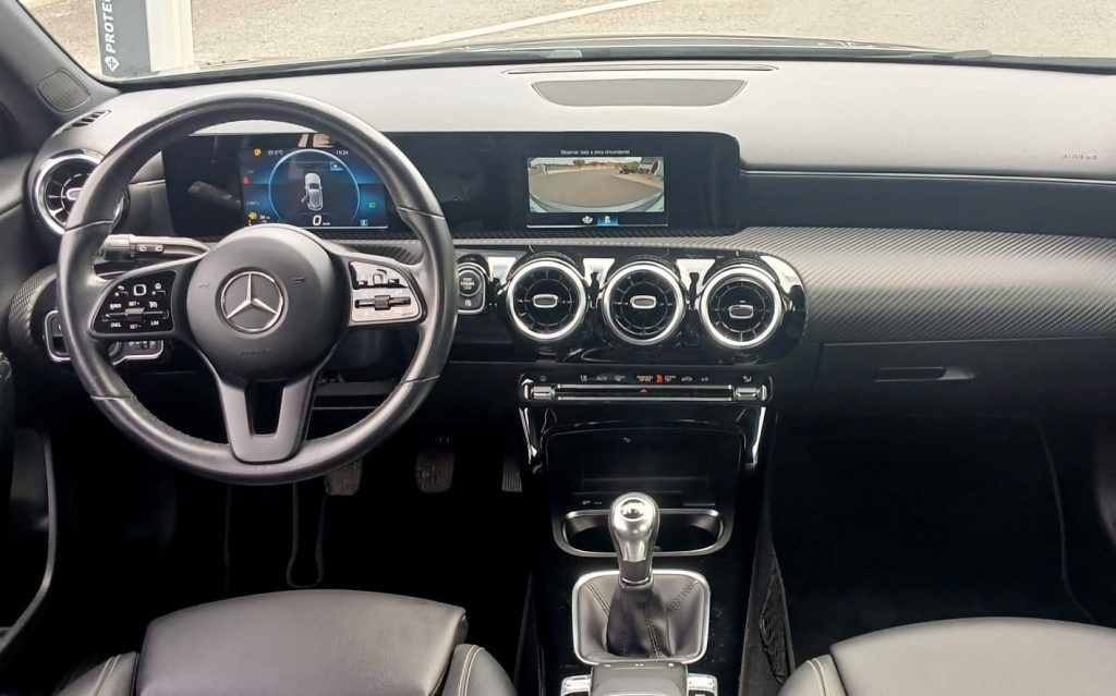 Mercedes-Benz A180d Business Solutions