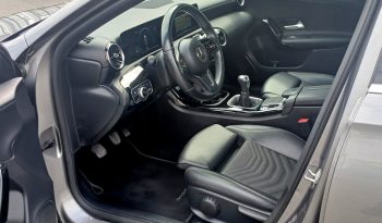 Mercedes-Benz A180d Business Solutions cheio