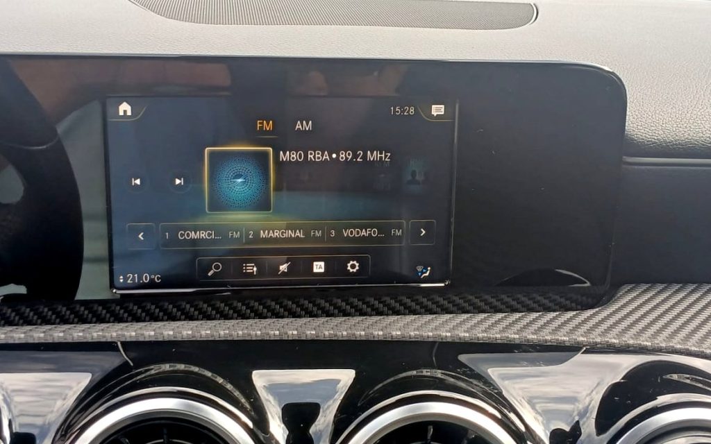 Mercedes-Benz A180d Business Solutions