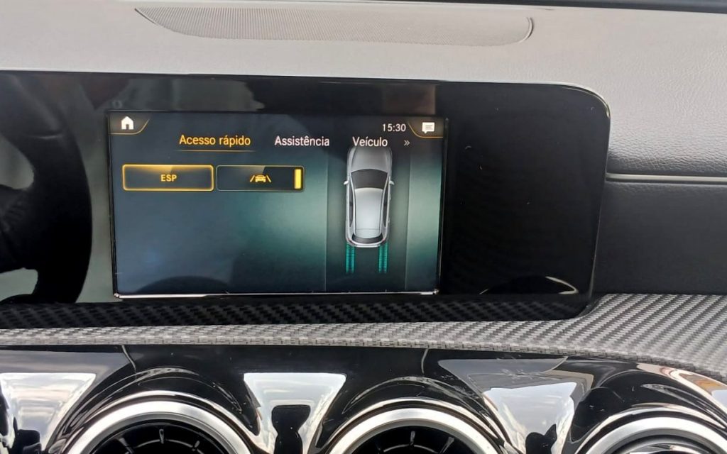 Mercedes-Benz A180d Business Solutions
