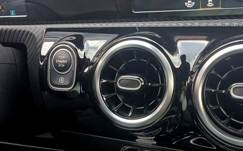Mercedes-Benz A180d Business Solutions