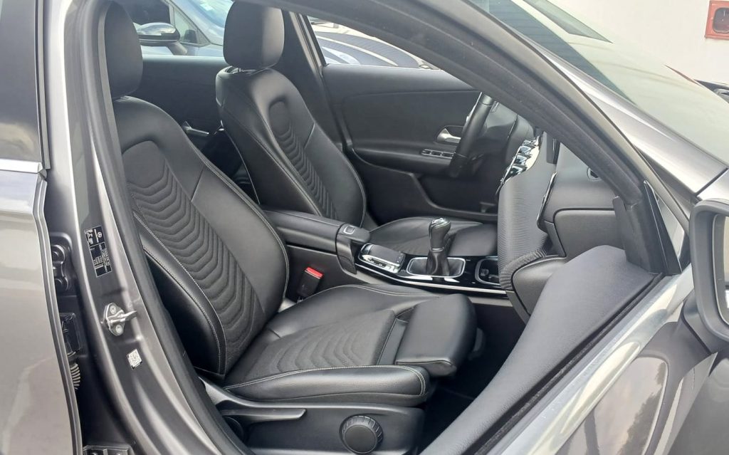 Mercedes-Benz A180d Business Solutions