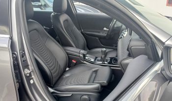 Mercedes-Benz A180d Business Solutions cheio