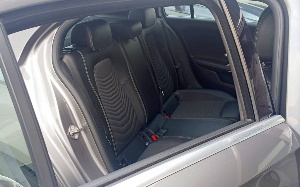 Mercedes-Benz A180d Business Solutions