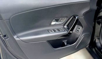 Mercedes-Benz A180d Limousine DCT Advantage cheio