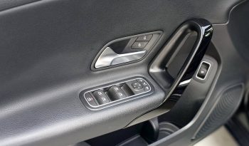 Mercedes-Benz A180d Limousine DCT Advantage cheio