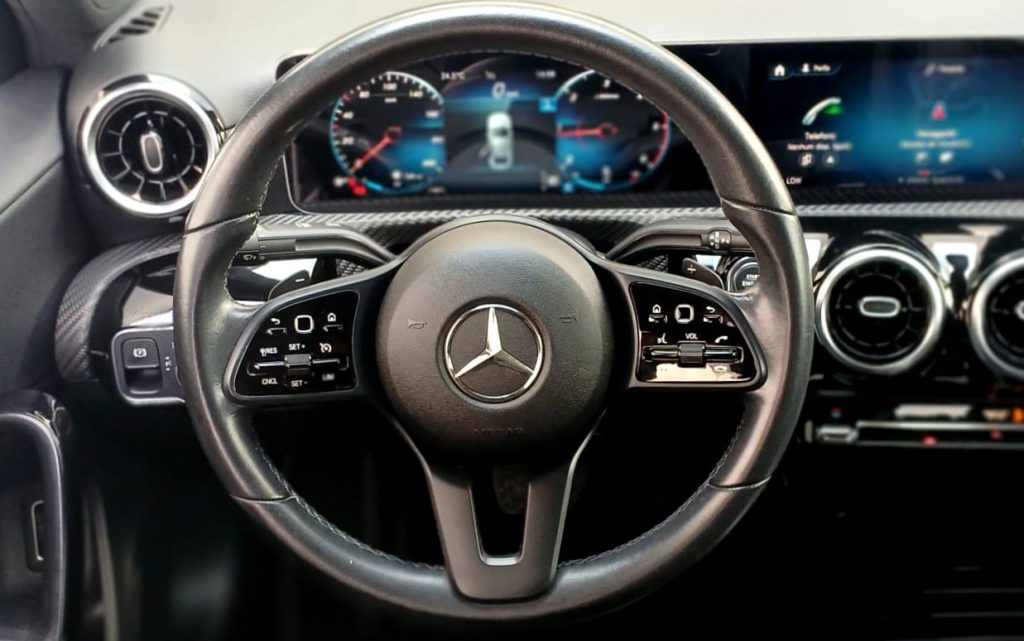 Mercedes-Benz A180d Limousine DCT Advantage