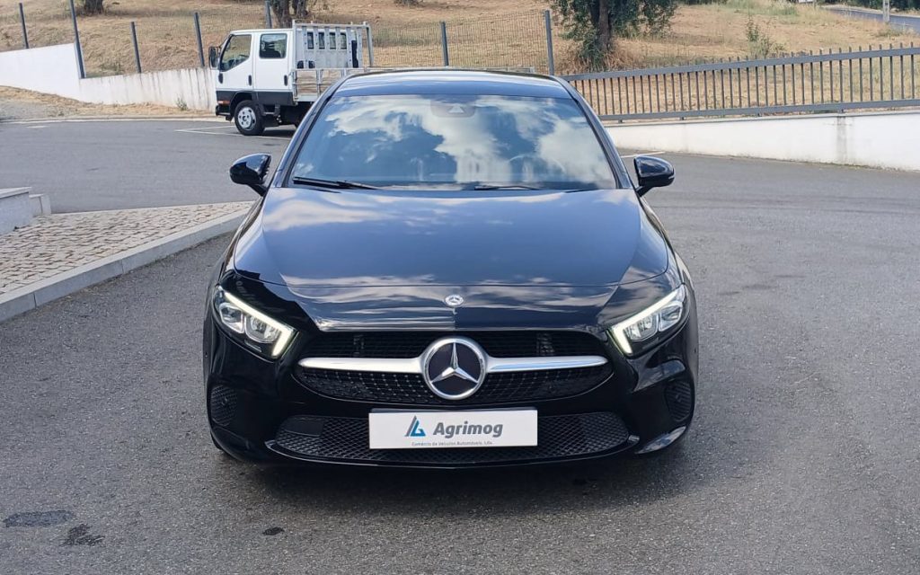Mercedes-Benz A180d Limousine DCT Advantage
