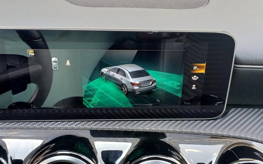 Mercedes-Benz A180d Limousine DCT Advantage