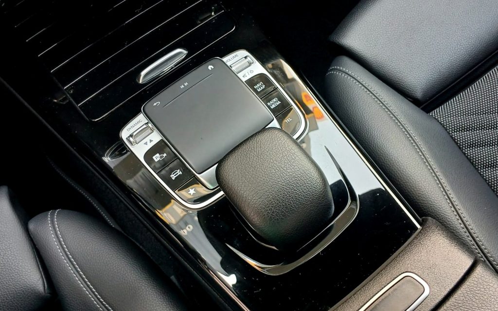 Mercedes-Benz A180d Limousine DCT Advantage