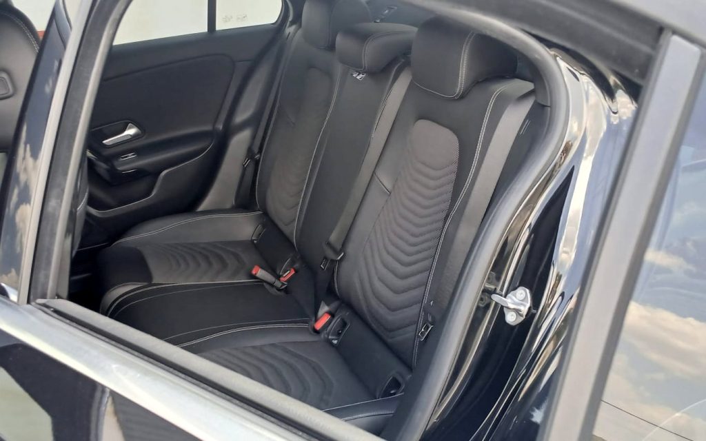 Mercedes-Benz A180d Limousine DCT Advantage