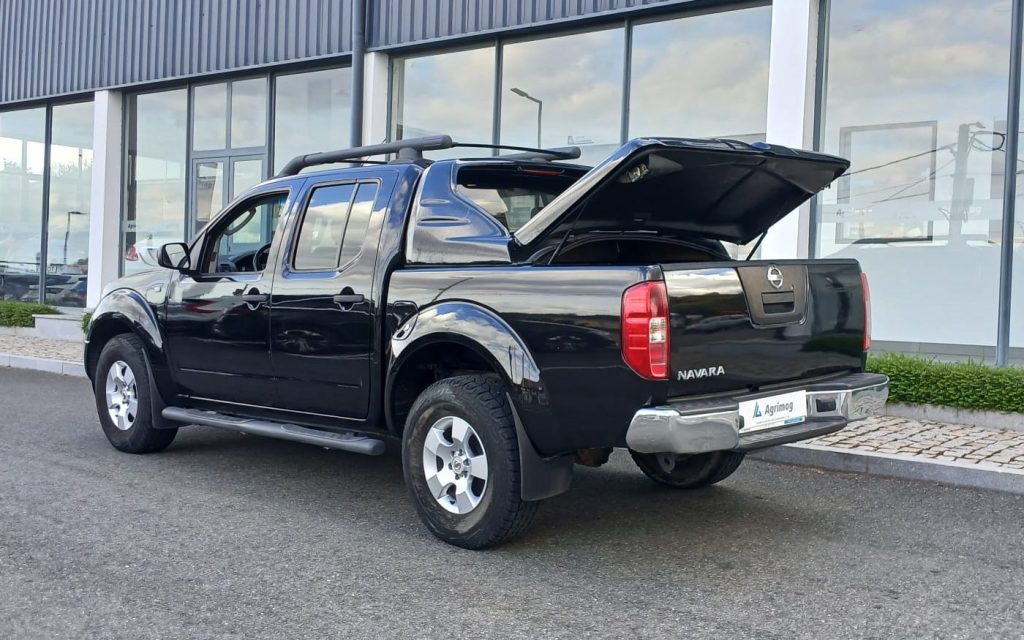 Nissan Navara 2.5 dCi CD LE Auto