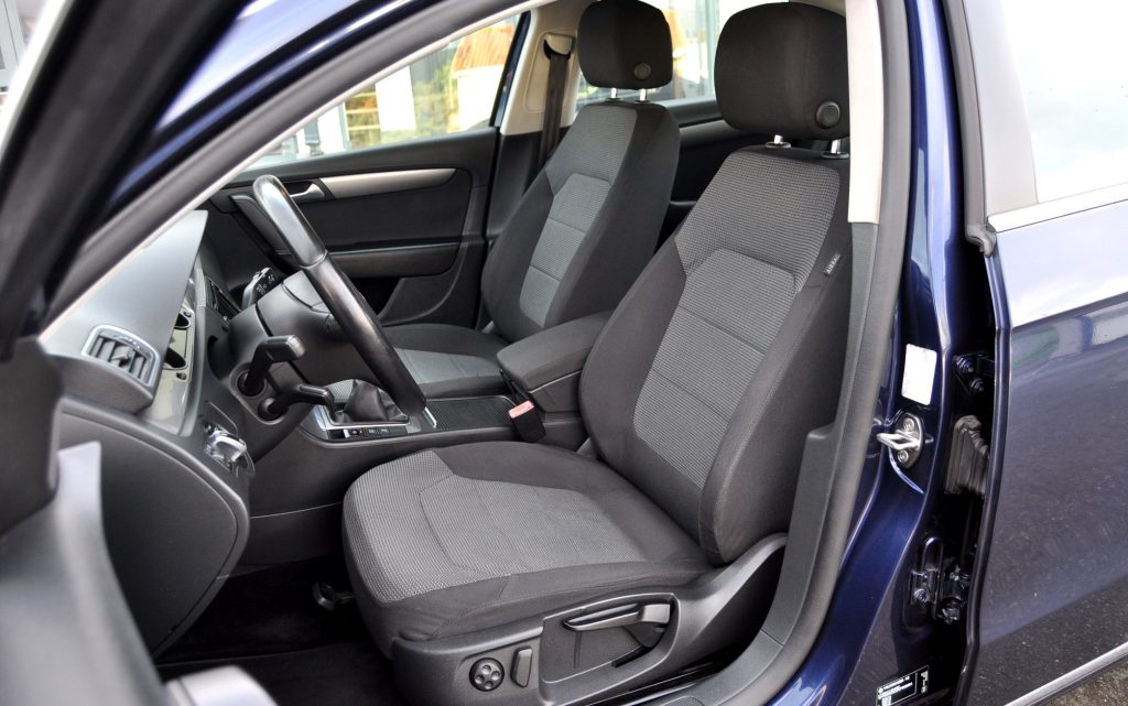 Volkswagen Passat 1.6 TDI Bluemotion Confortline