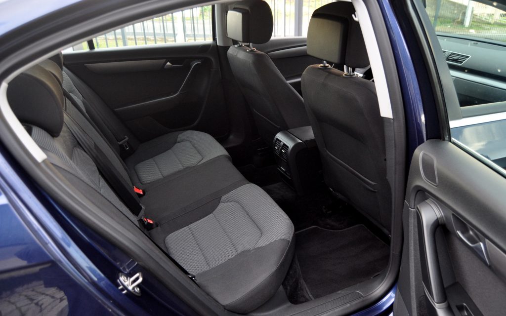 Volkswagen Passat 1.6 TDI Bluemotion Confortline