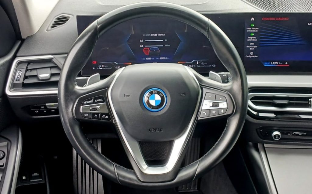 BMW 320e Touring Hybrido Plug-in